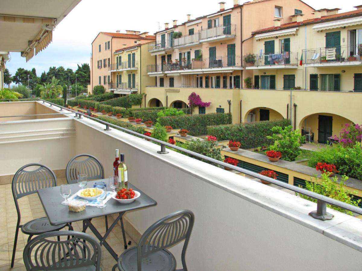 Apartment Cala Azzurra - Imp312 By Interhome Imperia Extérieur photo