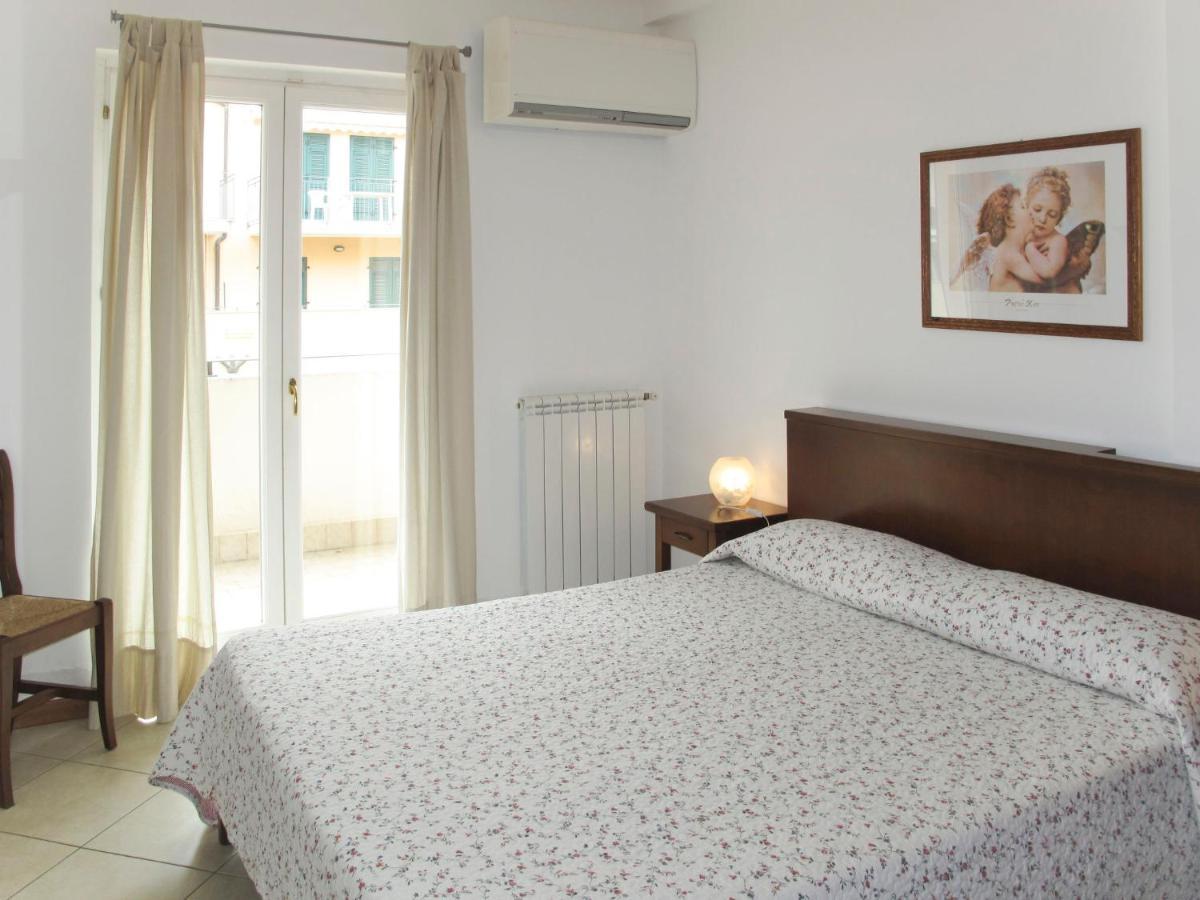 Apartment Cala Azzurra - Imp312 By Interhome Imperia Extérieur photo